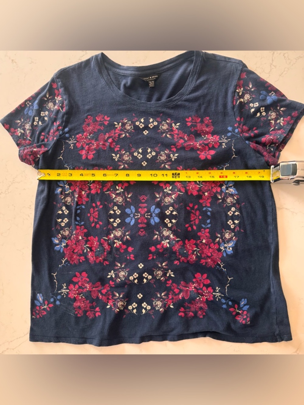 Lucky Brand Floral Graphic Tee XL Navy Boho Short Sleeve Top - Picture 3 of 5